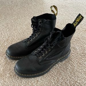 Dr. Martens Black Pascal Ambassadar